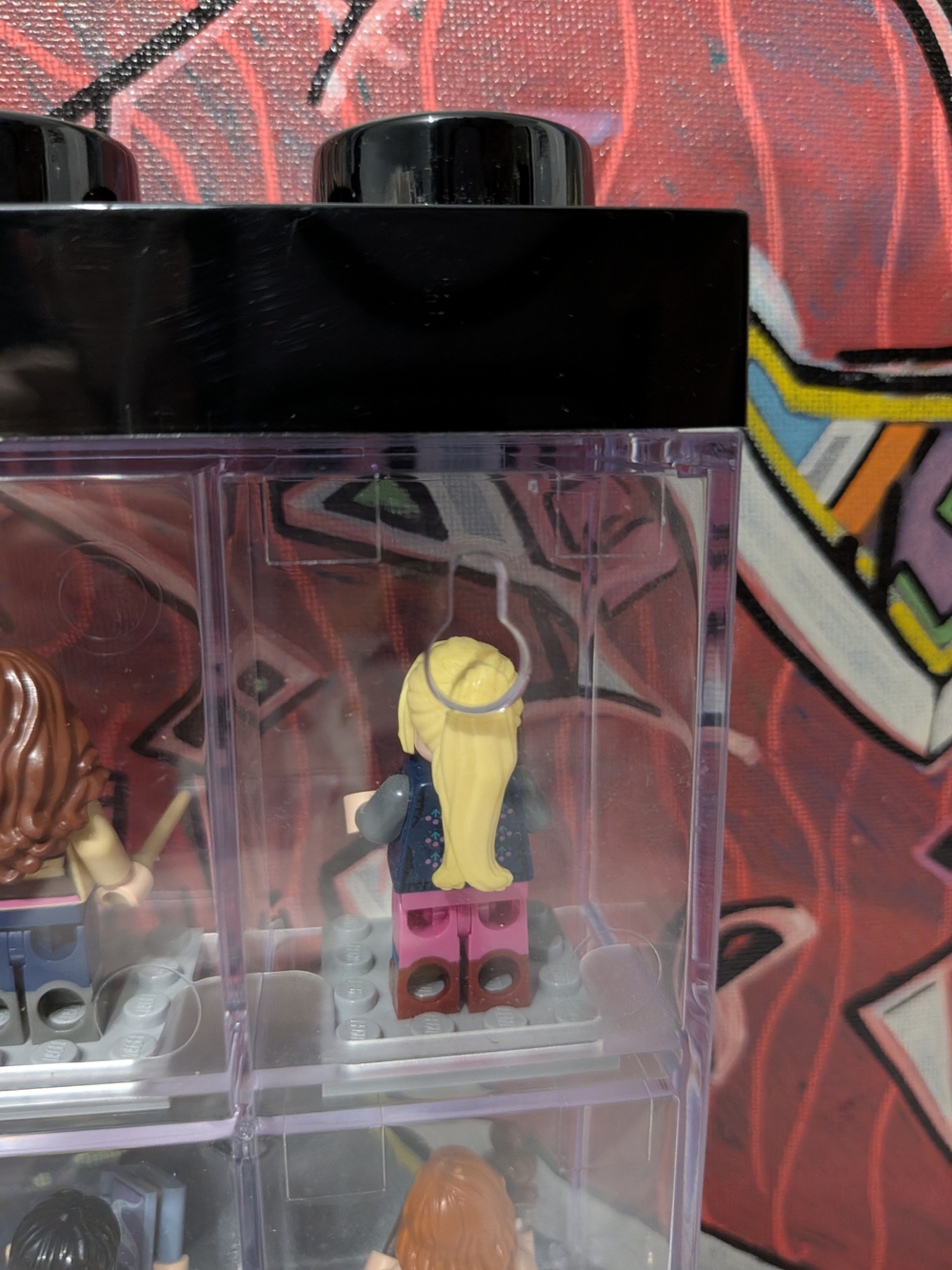 2020 LEGO Harry Potter Minifigures (Series 2) with Display Case - Picture 8 of 10